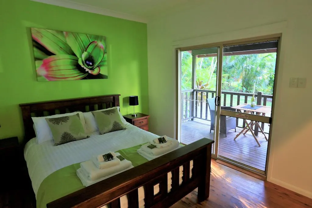 Daintree Village Hideaway 3*,