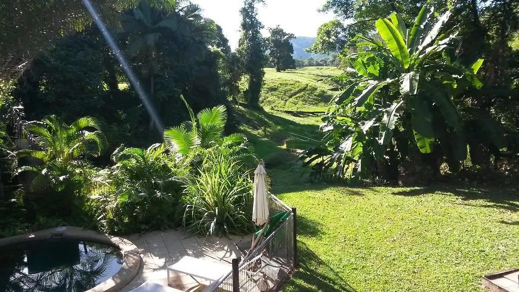 Daintree Village Hideaway 3*,